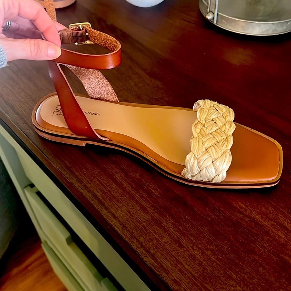 Ankle strap sandal